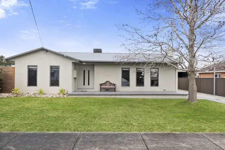 10 Elsinore Street, Colac VIC 3250