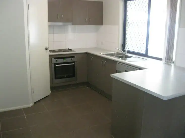 4 Mcillmurray Ct, Redbank Plains QLD 4301