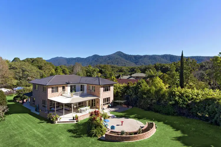 18 Bakker Dr, Bonville NSW 2450