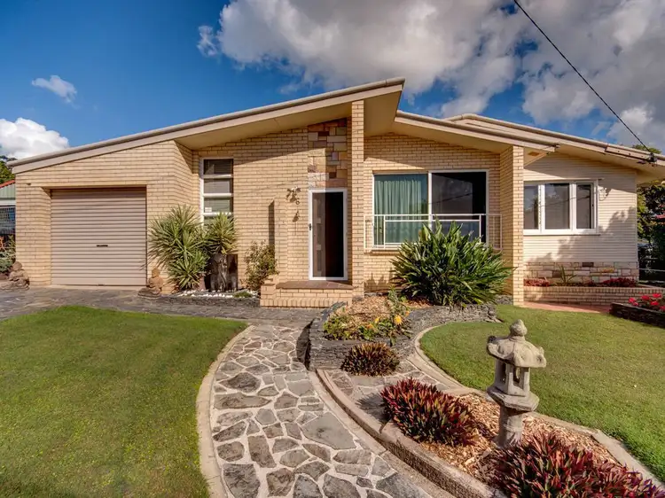 6z Lindale Street, Chermside West QLD 4032