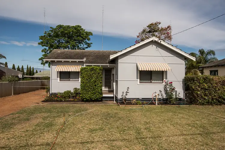 14 Teeluk Road, Carey Park WA 6230