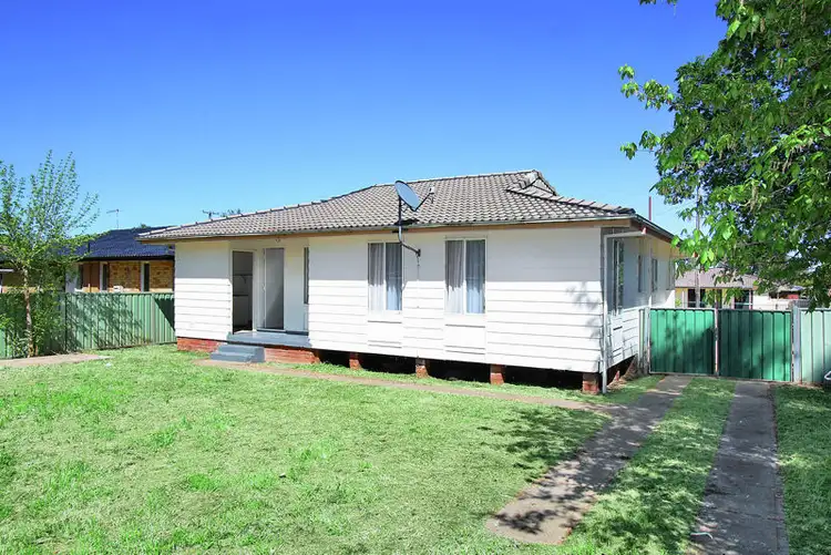 Second view of Homely house listing, 19 Quinn Street, Tamworth NSW 2340