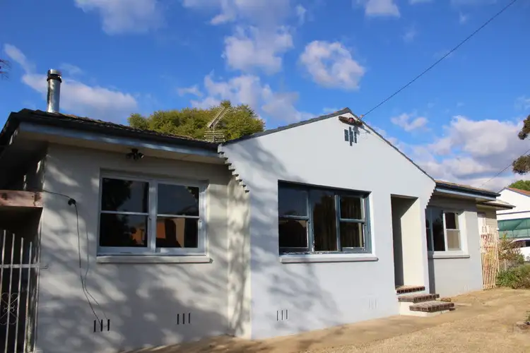 14 Parry Street, Tamworth NSW 2340