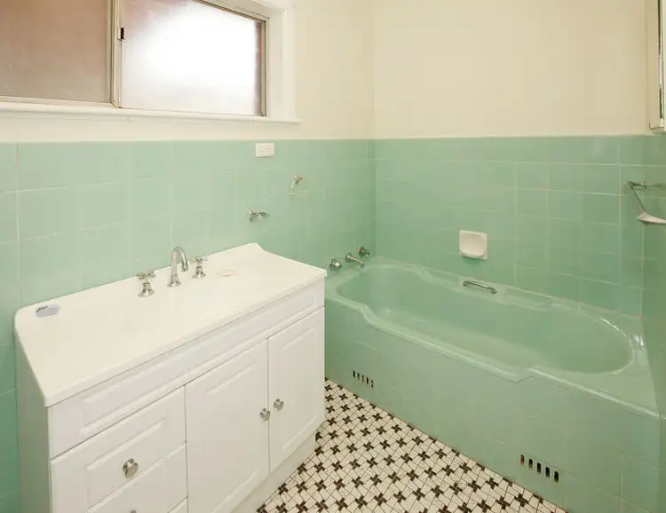 Sixth view of Homely house listing, 194 Bourke Street, Mount Austin NSW 2650