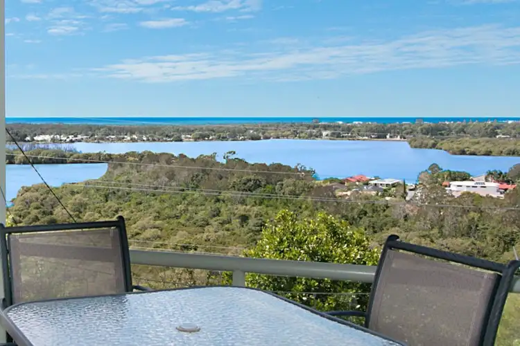 27 Old Ferry Road, Banora Point NSW 2486
