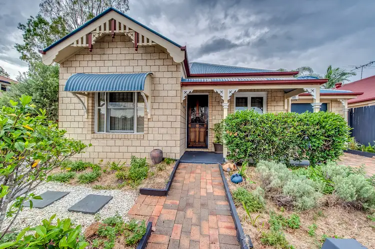 14 Pintail Crescent, Forest Lake QLD 4078