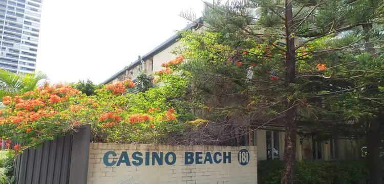 8/181 Old Burleigh Road, Broadbeach QLD 4218