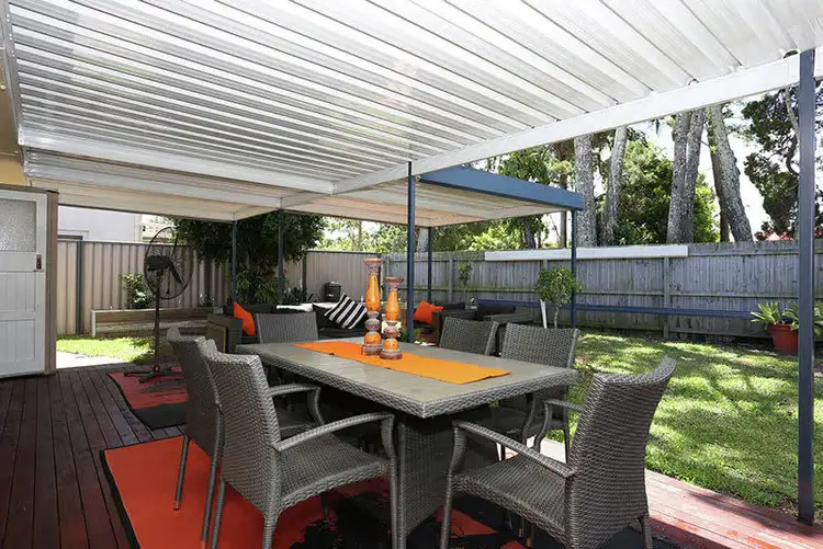 11 Kangaroo Avenue, Bongaree QLD 4507