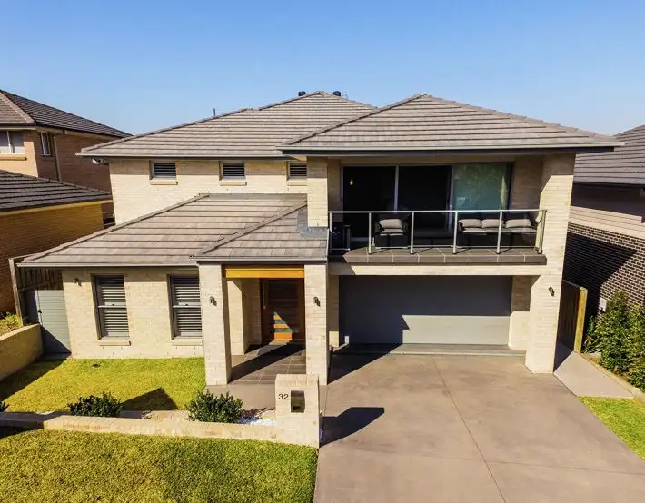 32 Chessington Tce, Beaumont Hills NSW 2155