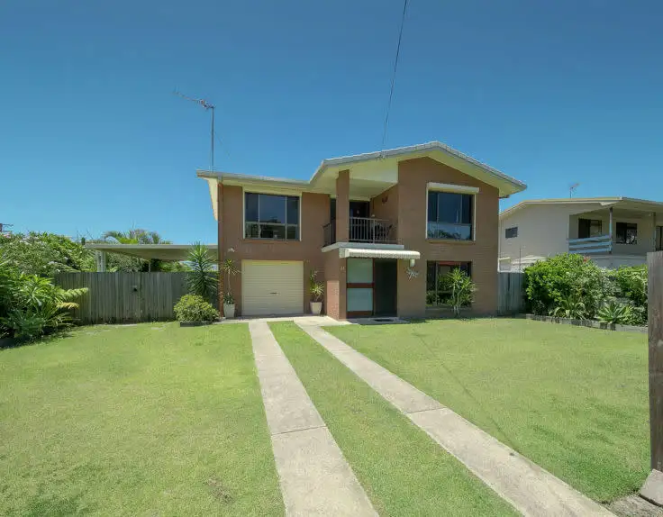 24 Vanda Street, Urangan QLD 4655