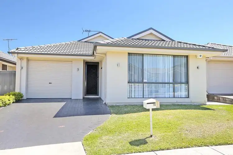 16 Maiden Street, Ropes Crossing NSW 2760