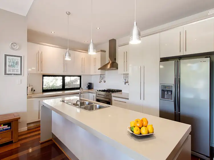 Second view of Homely house listing, 39 Goodenia Crescent, Seventeen Mile Rocks QLD 4073