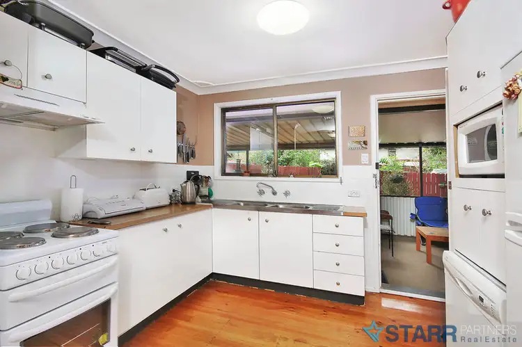 Second view of Homely house listing, 5 Fox Place, Penrith NSW 2750