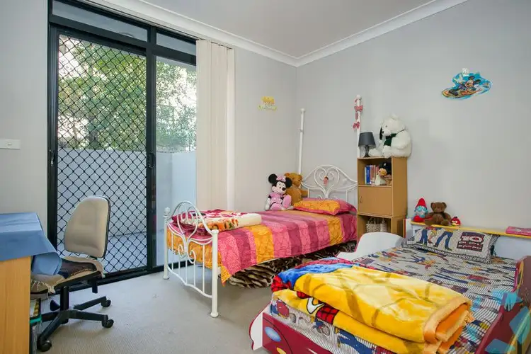 Fifth view of Homely unit listing, 2/170 Bridge Road, Westmead NSW 2145