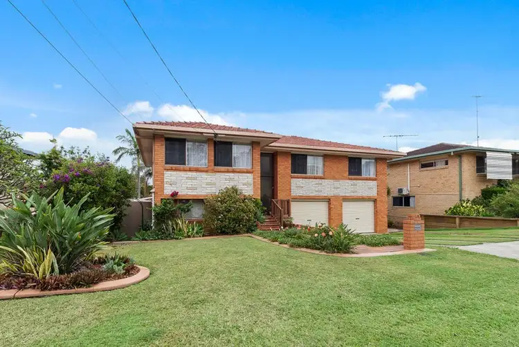 4 Colington Street, Mansfield QLD 4122