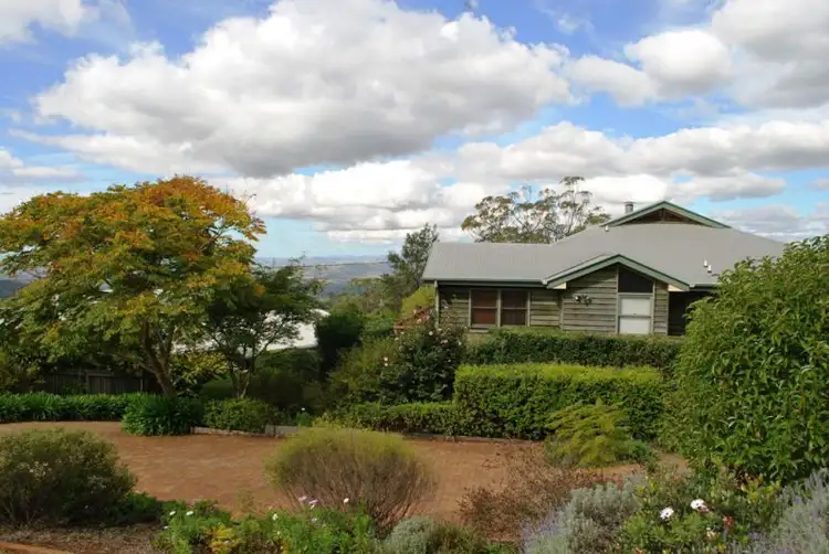 13 Rangeview Court, Blue Mountain Heights QLD 4350