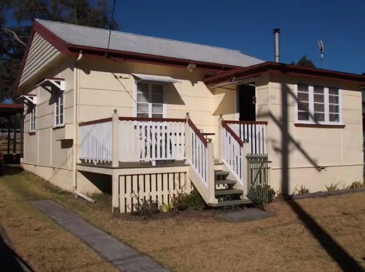 5 Tyrel Street, Stanthorpe QLD 4380