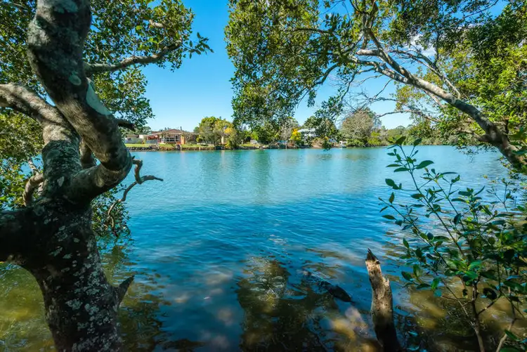 40 Newry Island Drive, Urunga NSW 2455