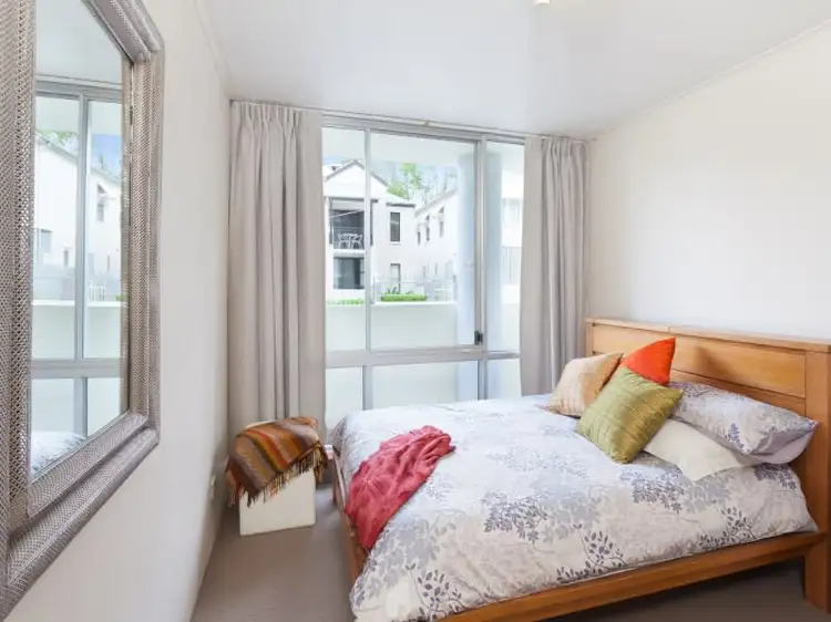 Fifth view of Homely unit listing, 4/69 Leichhardt Street, Spring Hill QLD 4000