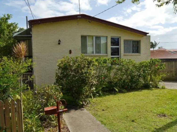 9 Boxgrove Ave, Wynnum QLD 4178