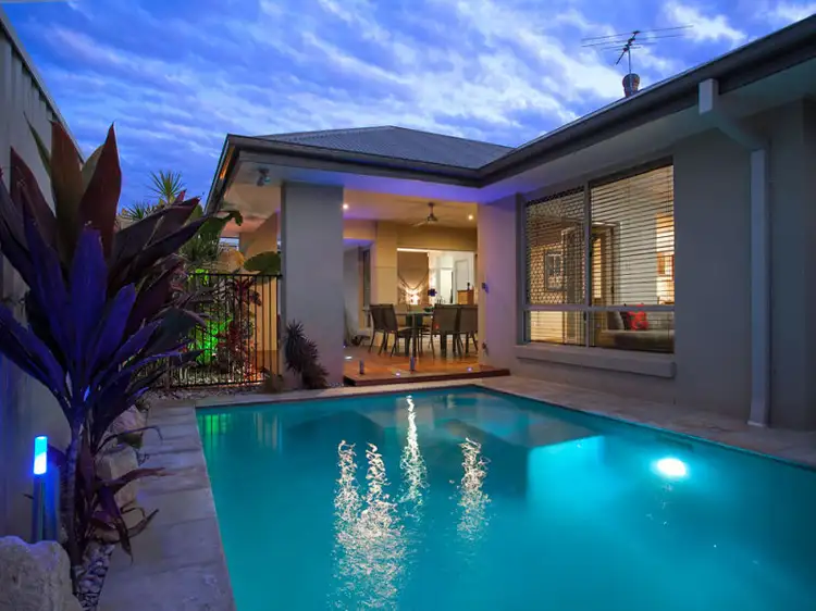 25 Lionheart Crescent, Newport QLD 4020