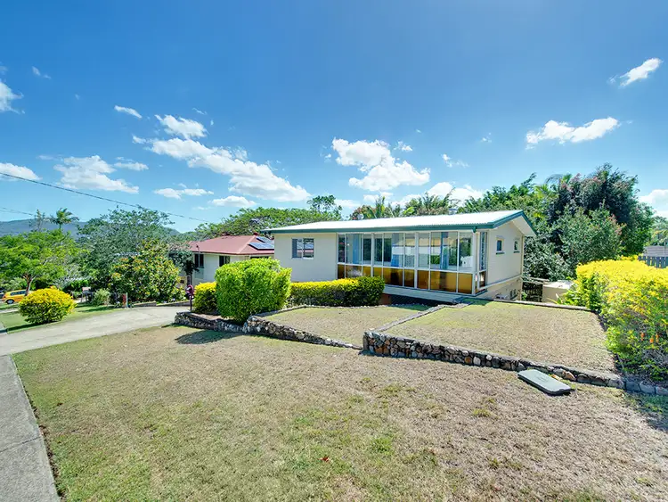 6 Goodenia St, Everton Hills QLD 4053