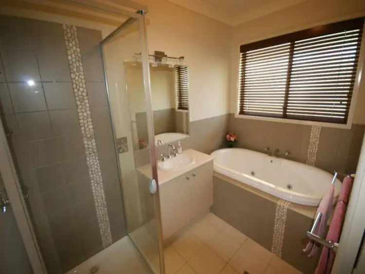 Seventh view of Homely house listing, 37 Pindara Lane, Deniliquin NSW 2710