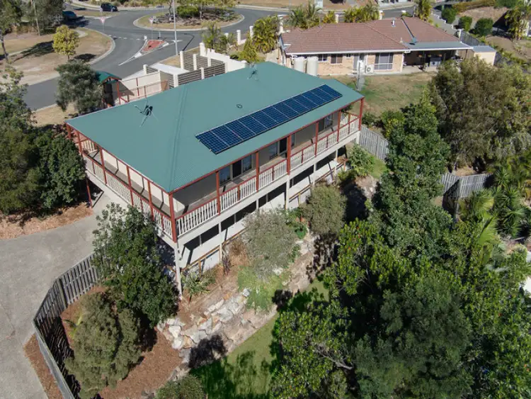 4 HERVEY ST, Oxenford QLD 4210