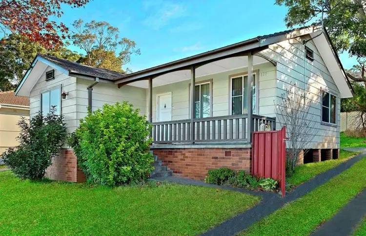 30 Owen Avenue, Wyong NSW 2259