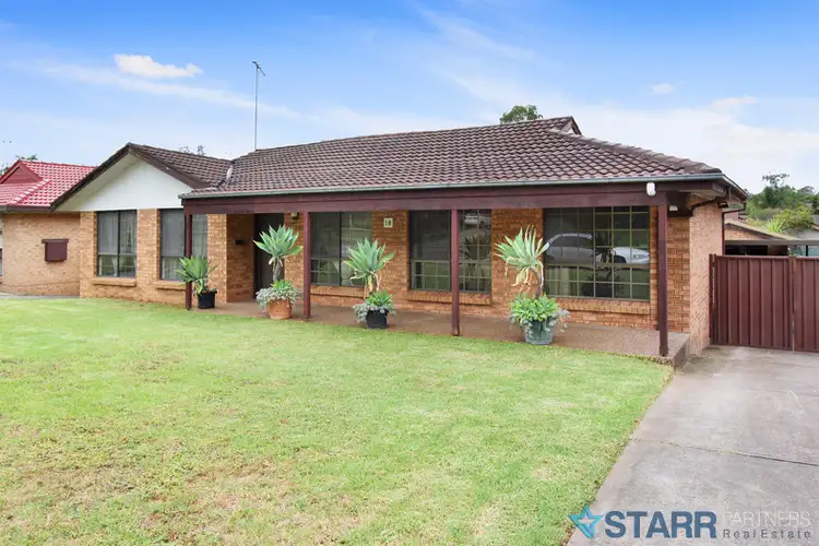 18 Endeavour Avenue, St Clair NSW 2759