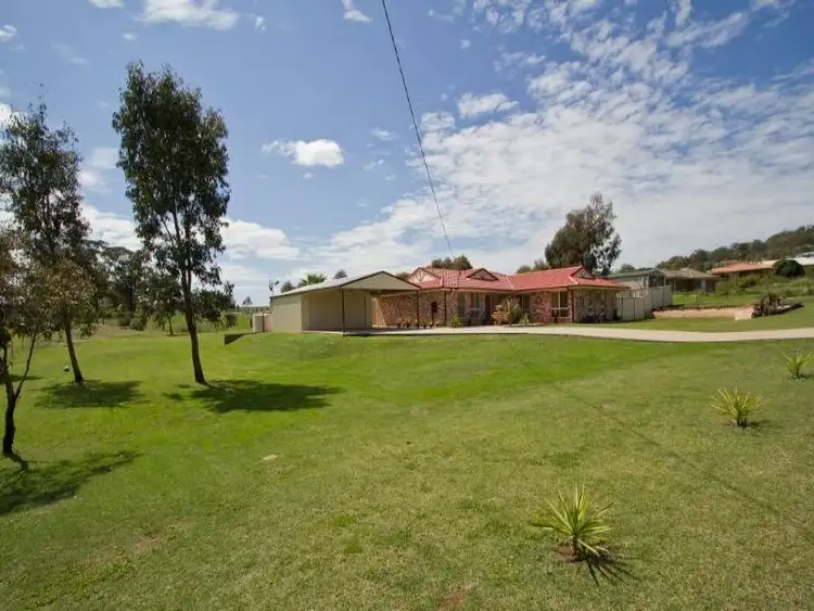 9 Carys Road, Glenvale QLD 4350