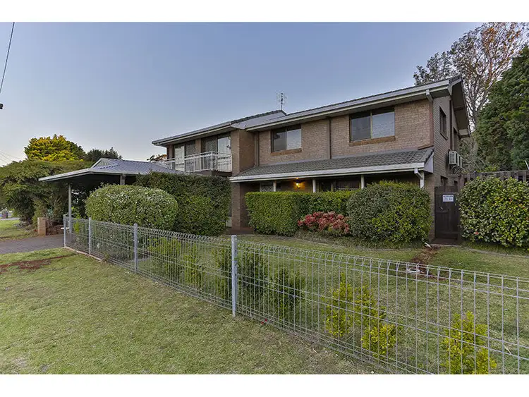 18 Regent Street, Darling Heights QLD 4350