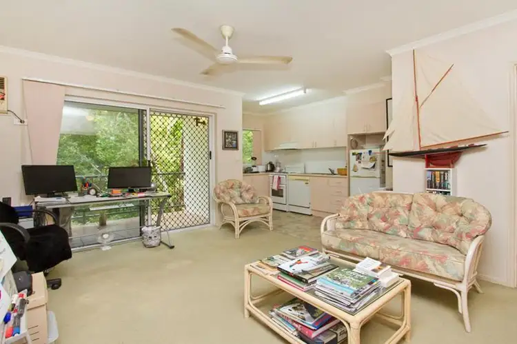 Second view of Homely unit listing, 27/6-8 Faculty Close, Smithfield QLD 4878