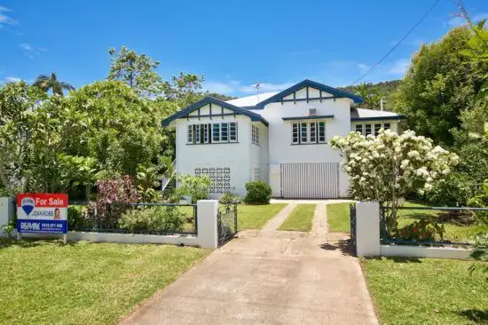 6 Hall Street, Edge Hill QLD 4870