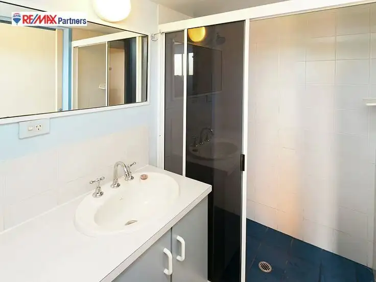 Seventh view of Homely unit listing, 11/383 Esplanade, Torquay QLD 4655