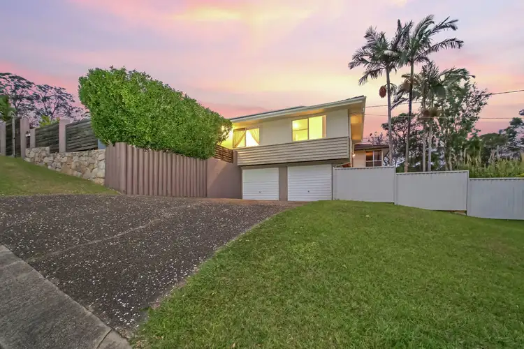 2 Tuttumburra Court, Ferny Hills QLD 4055