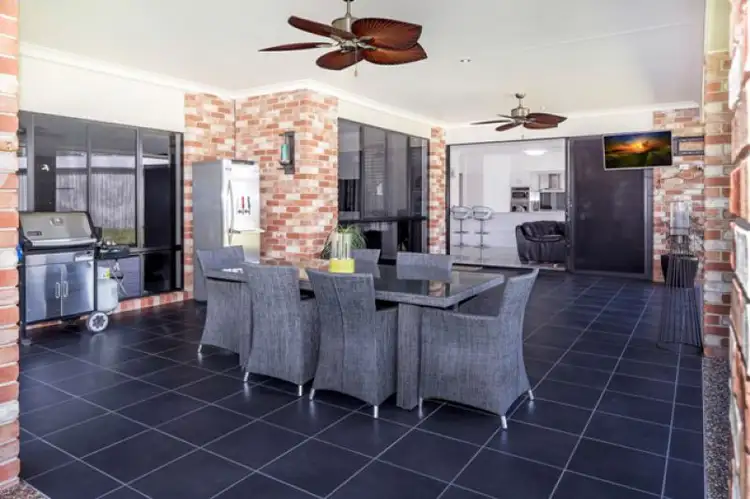 11 Heathland Avenue, Wondunna QLD 4655