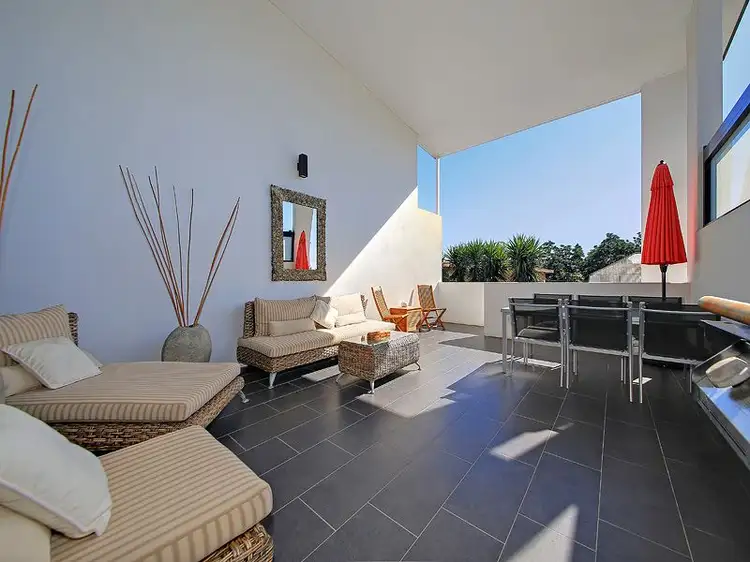 Third view of Homely house listing, 3/78 BROMLEY ST, Kangaroo Point QLD 4169