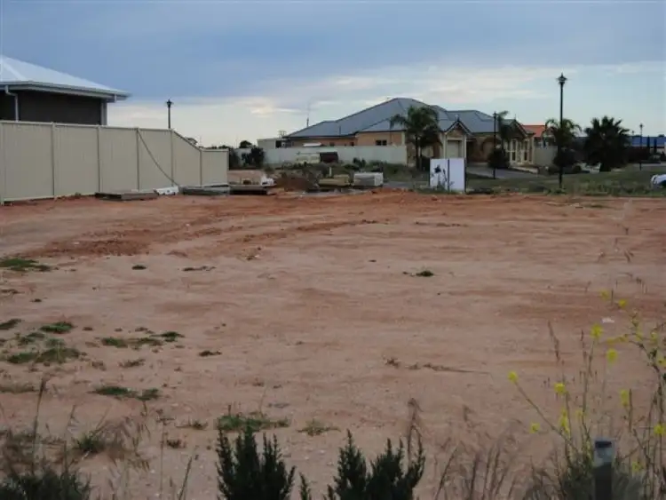 92 Stately Way, Wallaroo SA 5556