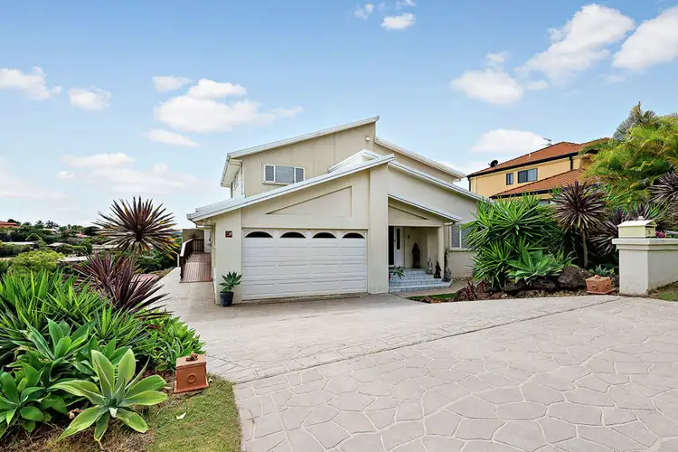 11 Stonehaven Way, Banora Point NSW 2486
