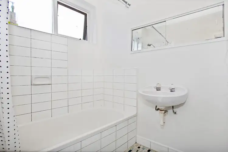 Third view of Homely apartment listing, 1/4-6 Harvey Street, Brunswick VIC 3056