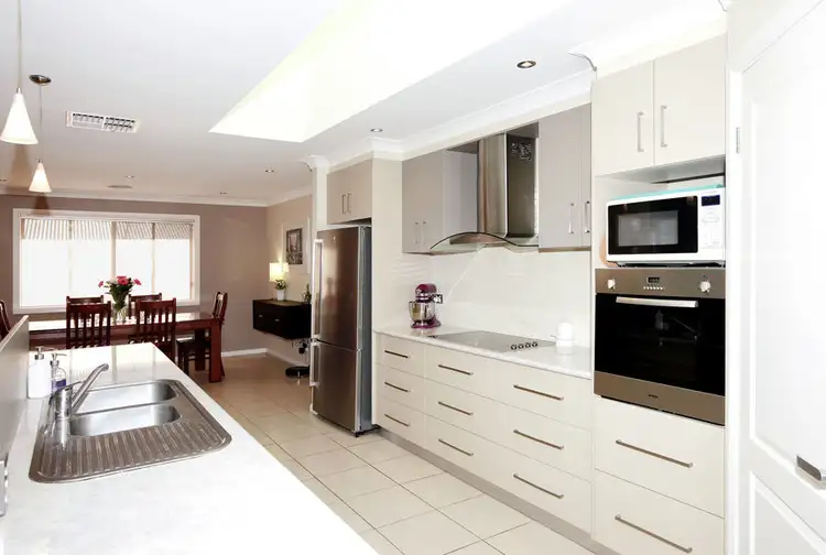 Fourth view of Homely house listing, 39 Bedervale Street, Bourkelands NSW 2650