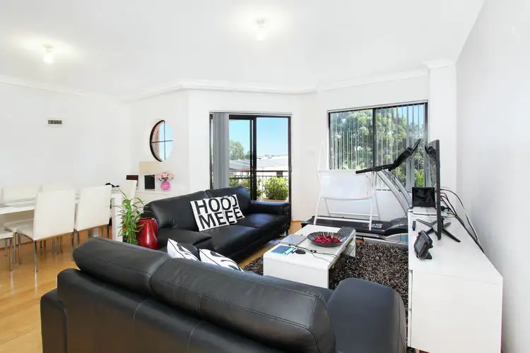 Second view of Homely unit listing, 5/32 Fourth Avenue, Blacktown NSW 2148