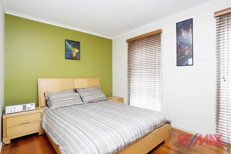 Fifth view of Homely house listing, 3 Silvan Grove, Hampton Park VIC 3976