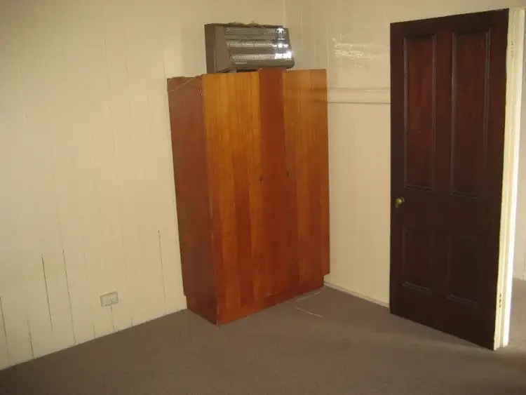 Seventh view of Homely house listing, 5 Park Street, Ipswich QLD 4305