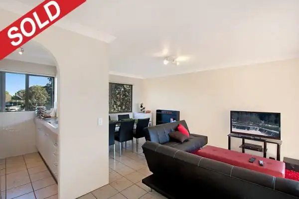Main view of Homely unit listing, 10/44 Coolangatta Rd, Kirra QLD 4225