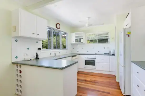 Fifth view of Homely house listing, 137 Hillview Crescent, Whitfield QLD 4870