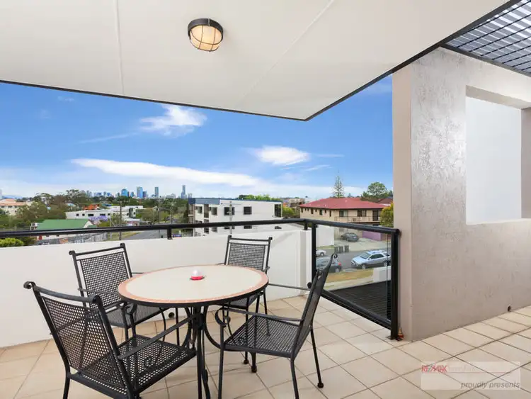 Second view of Homely unit listing, 58 / 11 Kitchener Street, Coorparoo QLD 4151