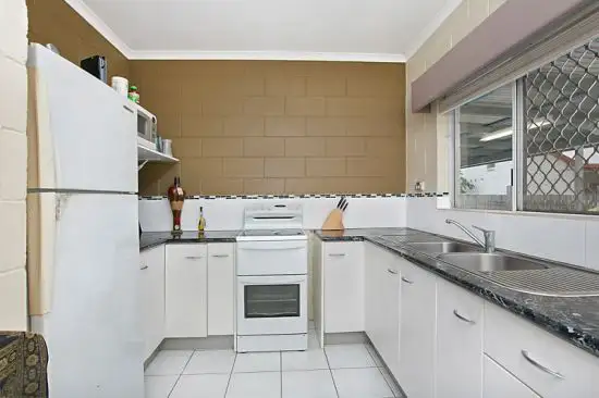 Sixth view of Homely house listing, 4 Deshon Street, Whitfield QLD 4870