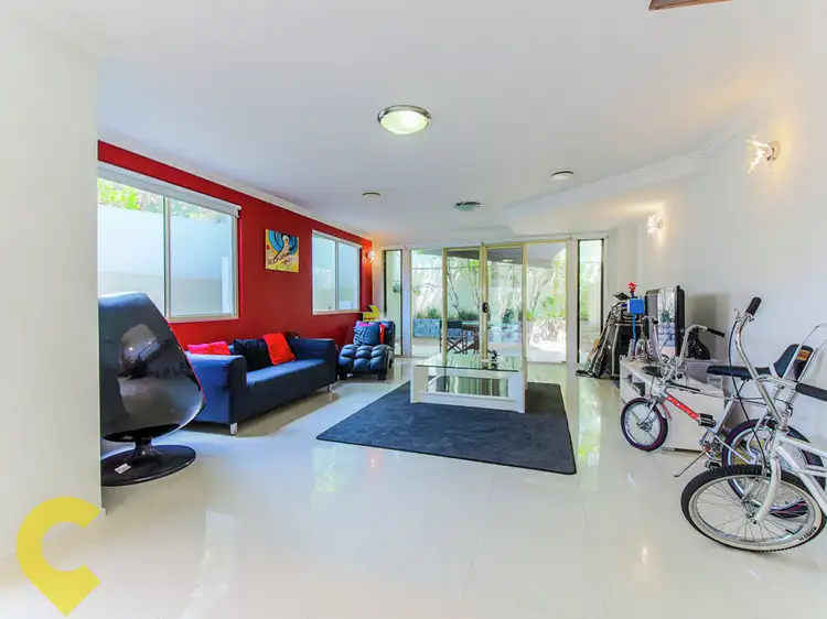 Sixth view of Homely semi-detached listing, 1/4 King Street, Southport QLD 4215